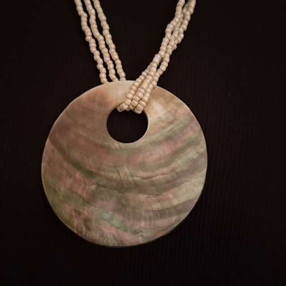 Abalone Shell Necklace - Picture 3 of 12
